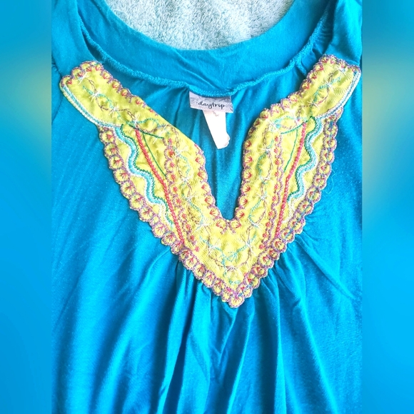 Daytrip blue with collar pattern top - Picture 2 of 6